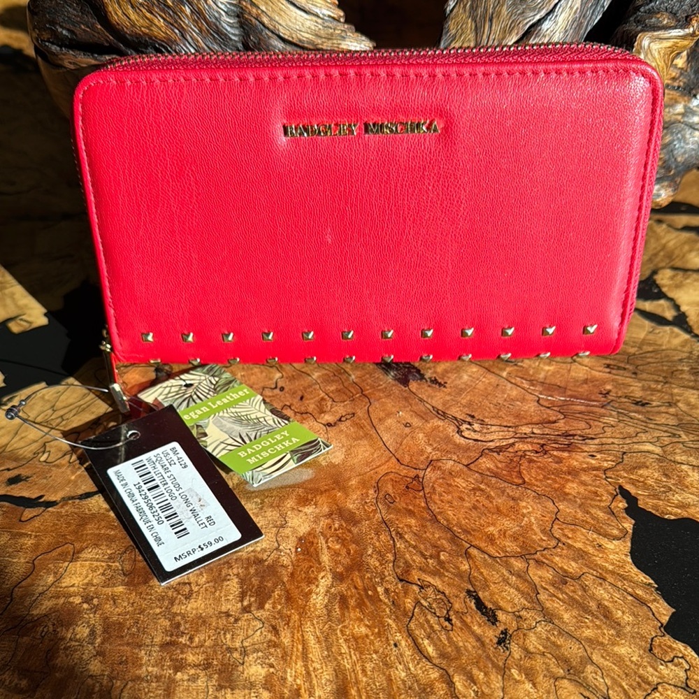 Badgley Mischka NWT Red Women's Square Studs Long Wallet with Letter Logo
